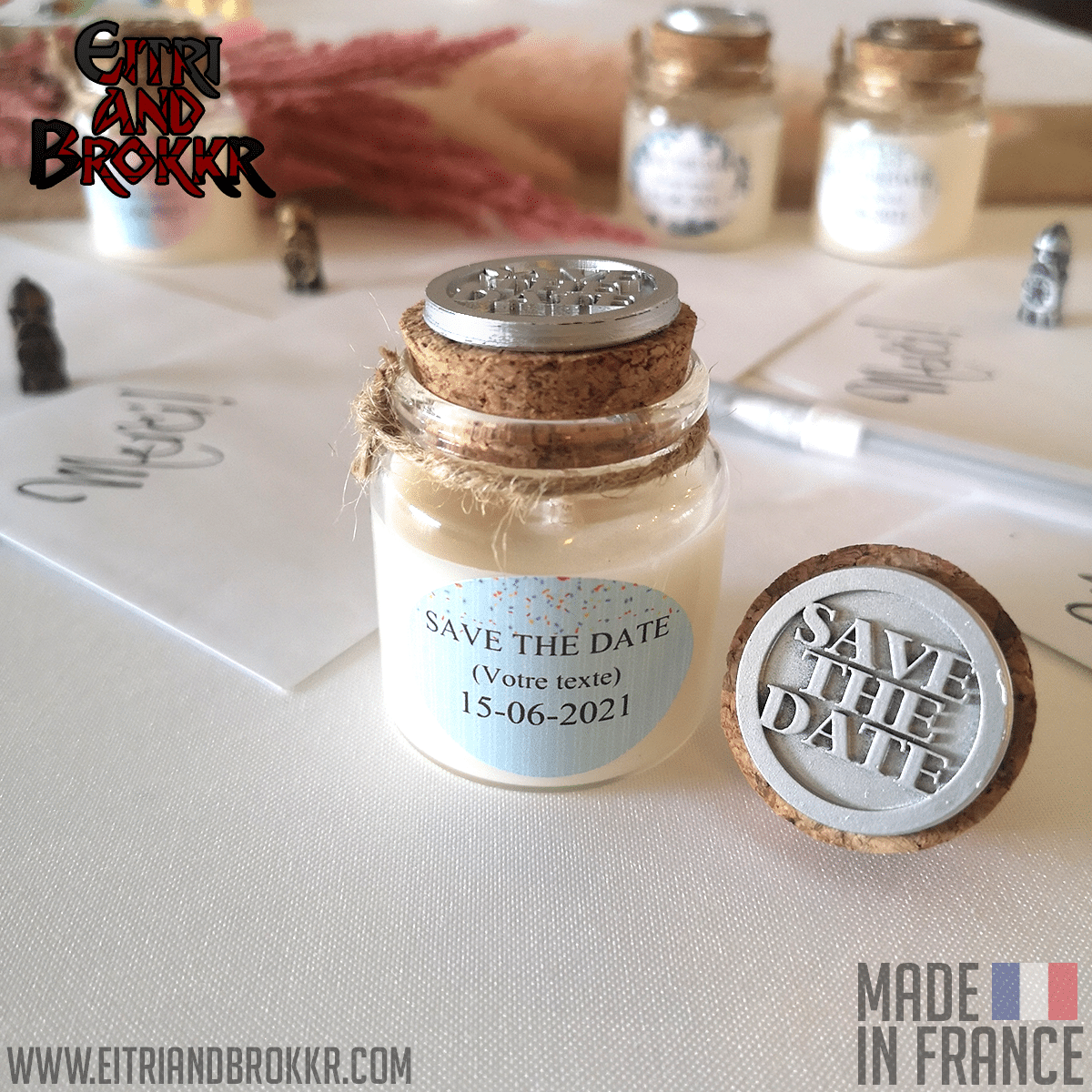 Save the Date ! - Bougies personnalisées parfumées et cadeau pour invités
