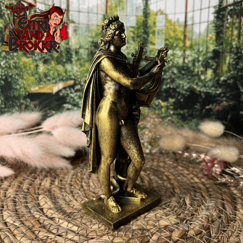 Figurine du dieu grec Apollon