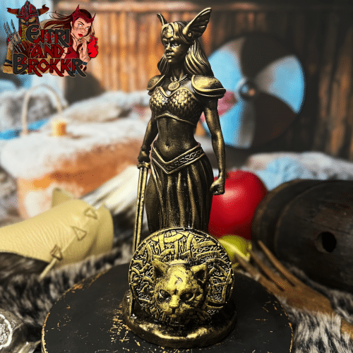 Figurine de Freya, Déesse Guerrière avec Épée et Bouclier Lynx ( Freyja )