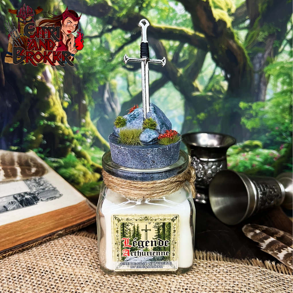 Bougie "Légende Arthurienne - Excalibur plantée dans son rocher