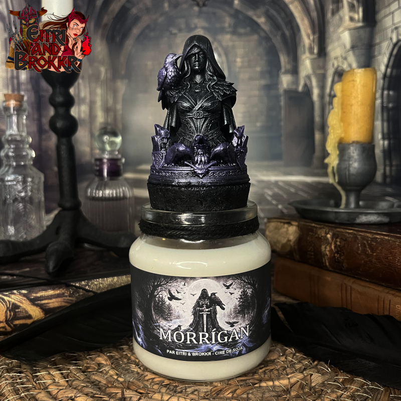 Bougie Morrigan - Déesse de la guerre et du destin